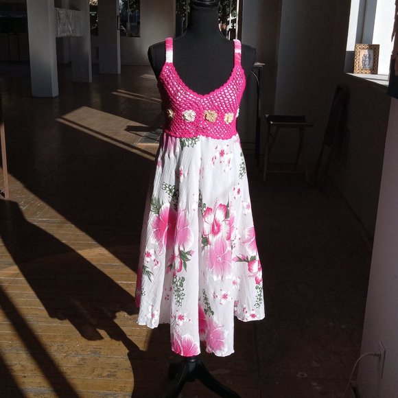 Pink and white floral crochet mixed media dress - Picture 11 of 11